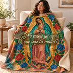 ¿No estoy yo aquí,
que soy tu madre? blanket, wrapped around a reader