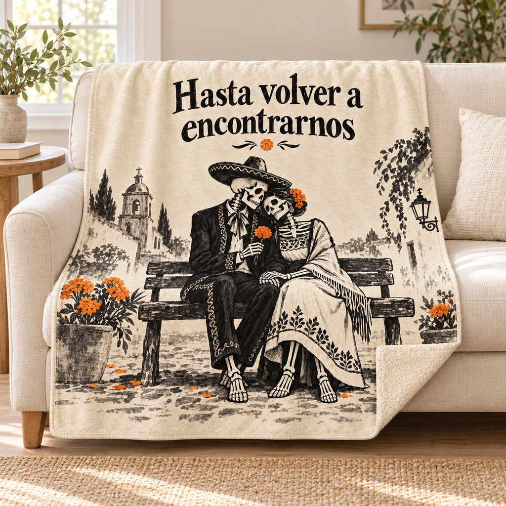 Hasta Volver a Encontrarnos blanket, on a sofa