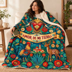 Corazon de hojalata blanket, wrapped around a reader