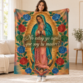 ¿No estoy yo aquí,
que soy tu madre? blanket, held open