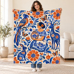 Flores de barro blanket, held open