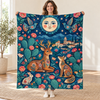 Luna sobre los nopales blanket, held open
